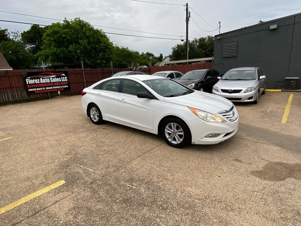2013 HYUNDAI Sonata