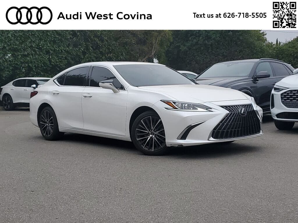 2024 LEXUS ES