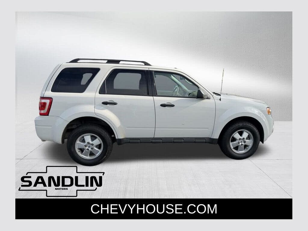 2011 FORD Escape