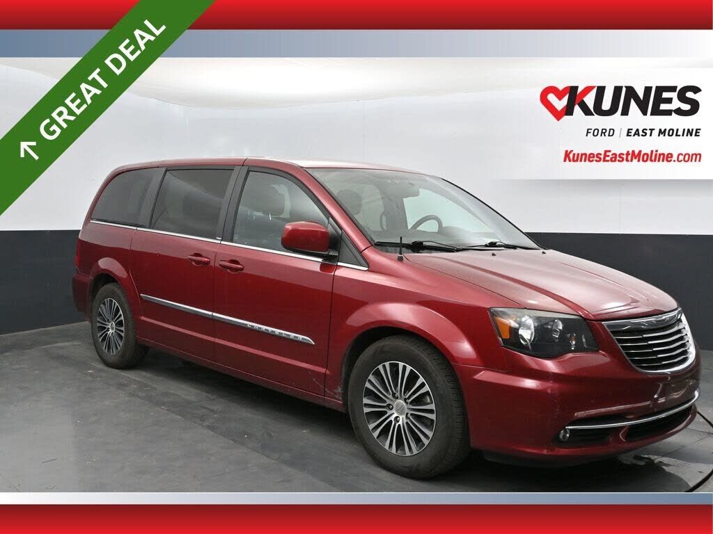 2014 CHRYSLER Town and Country