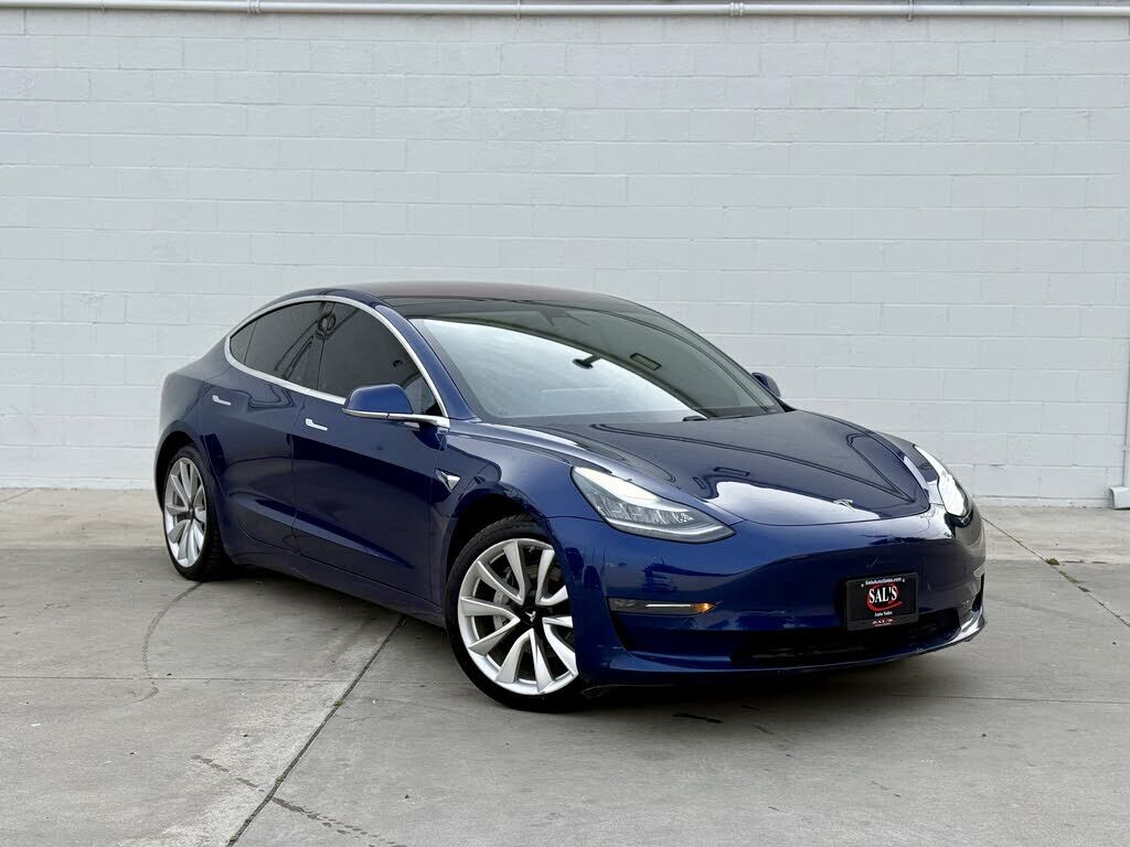 2018 TESLA Model 3