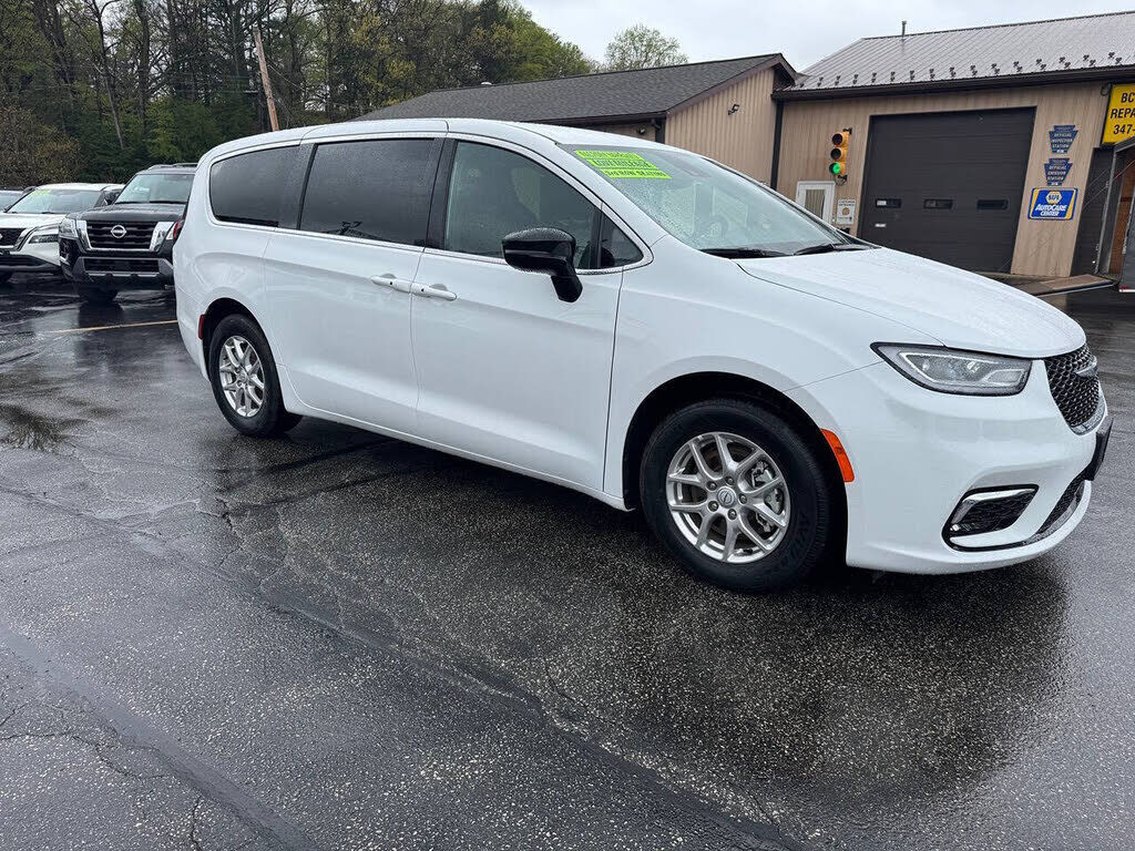 2025 CHRYSLER Pacifica