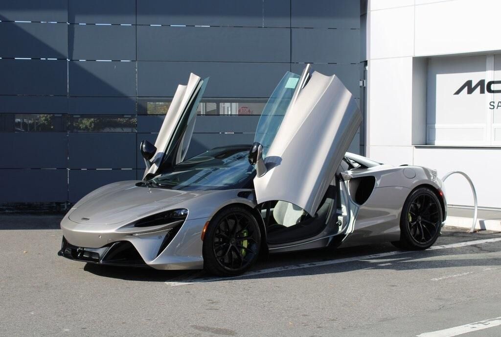 2026 MCLAREN ARTURA