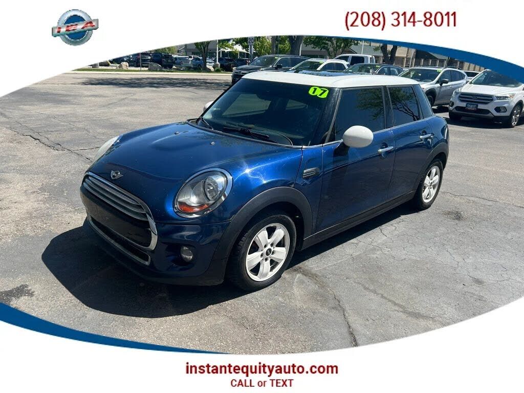 2017 MINI Cooper