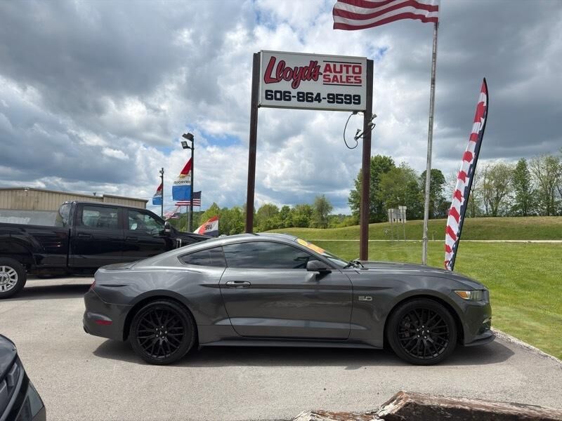 2017 FORD Mustang