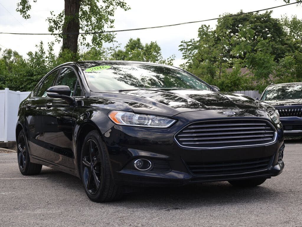 2016 FORD Fusion