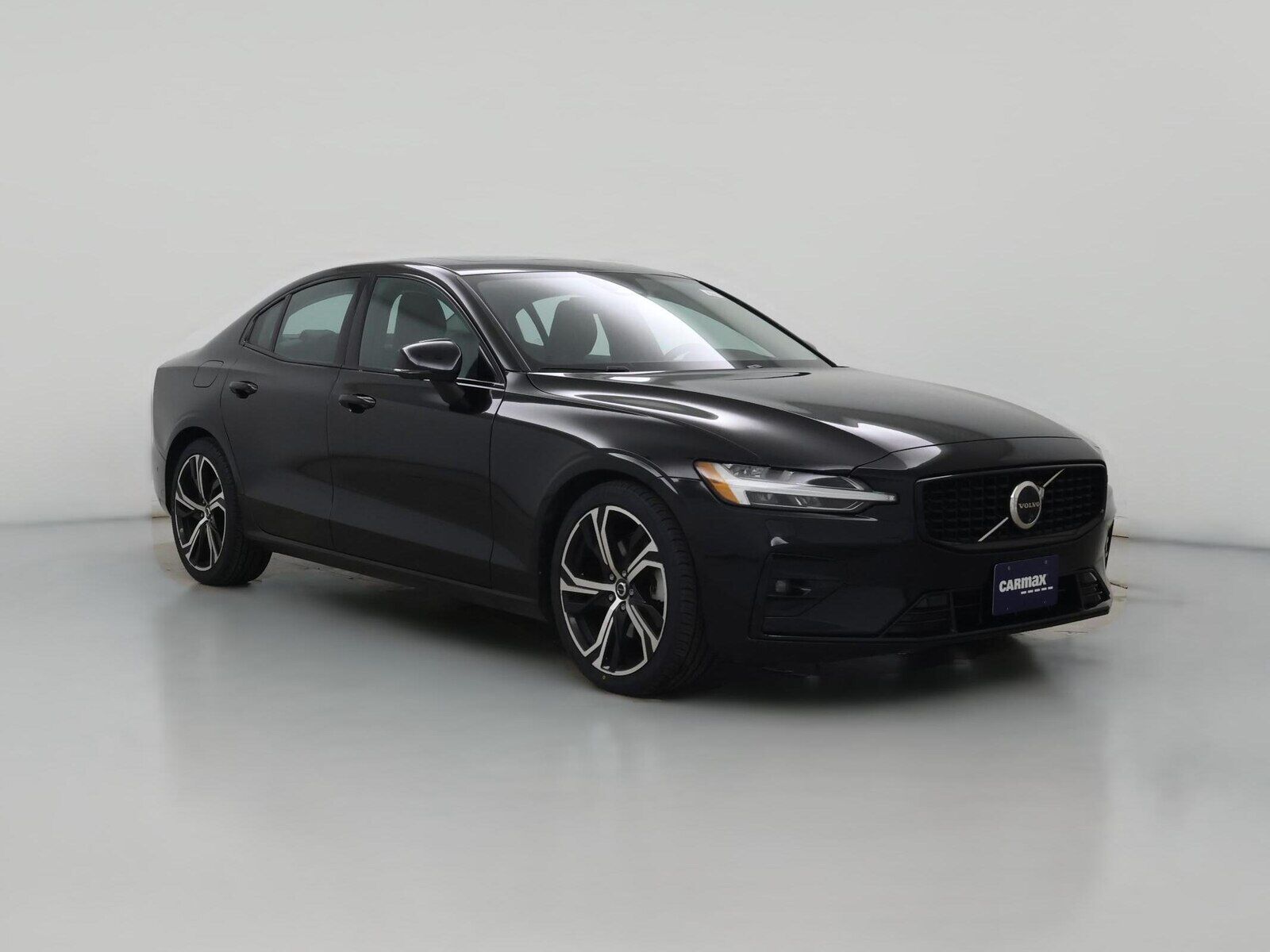2024 VOLVO S60