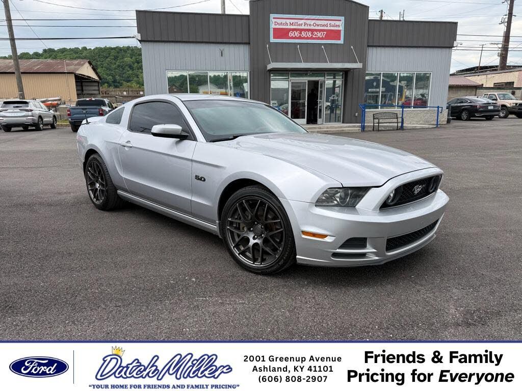 2013 FORD Mustang