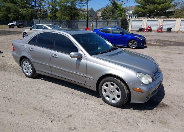 2006 MERCEDES-BENZ C-Class
