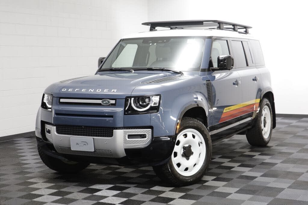 2025 LAND ROVER Defender