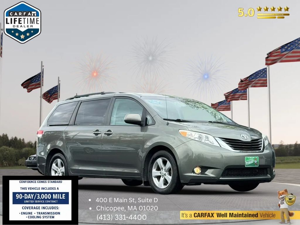 2012 TOYOTA Sienna