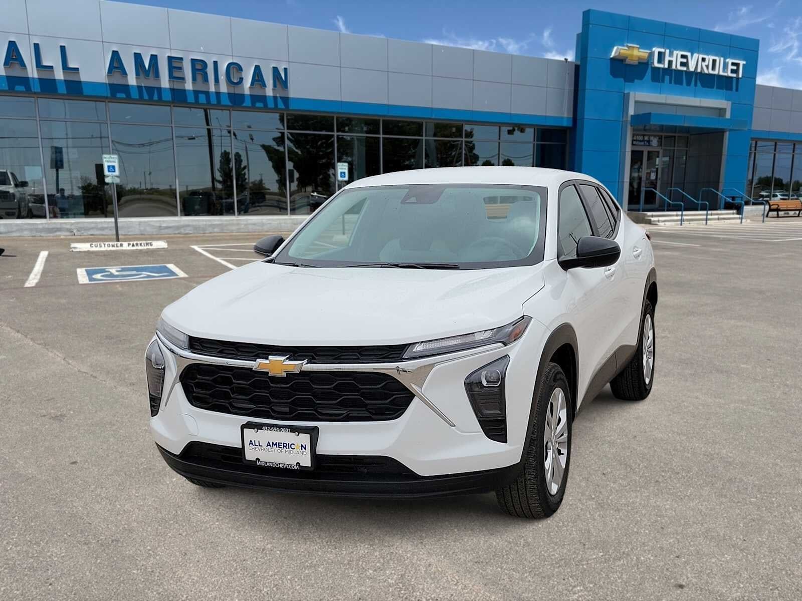 2024 CHEVROLET Trax