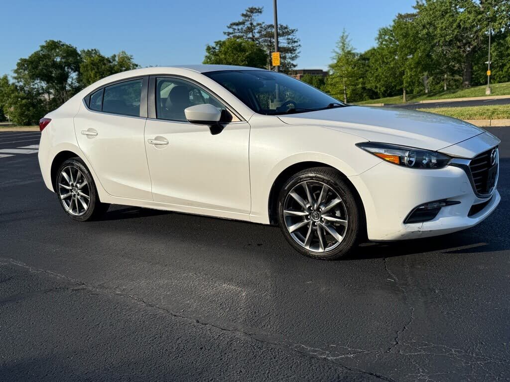 2018 MAZDA Mazda3