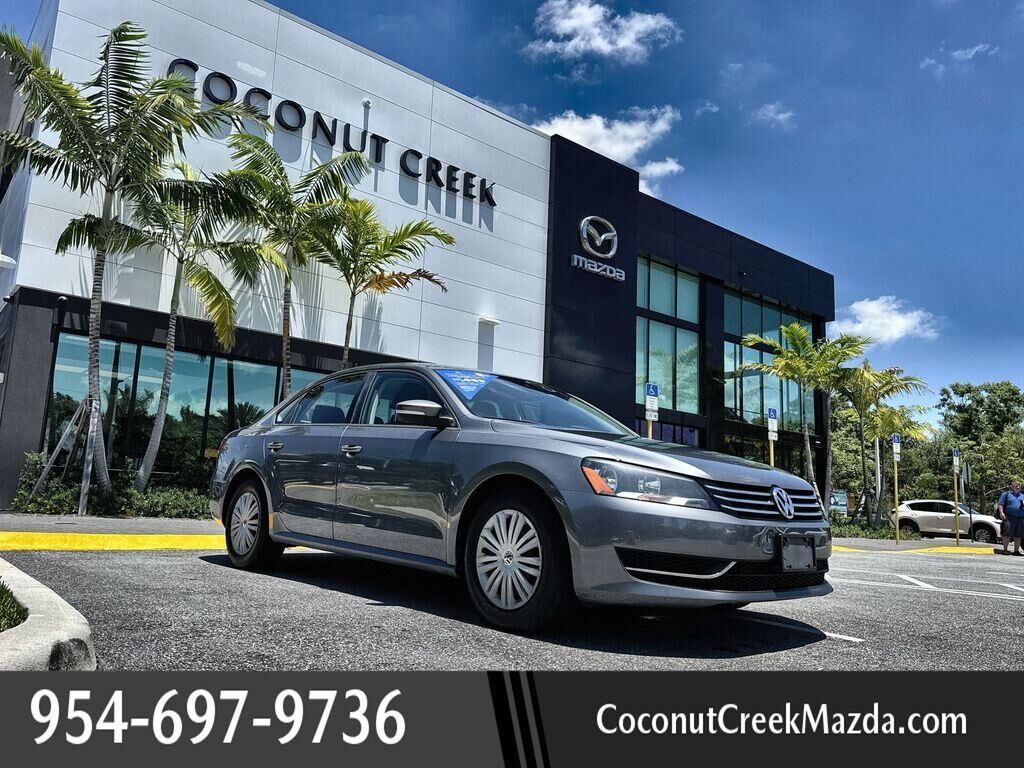 2014 VOLKSWAGEN Passat