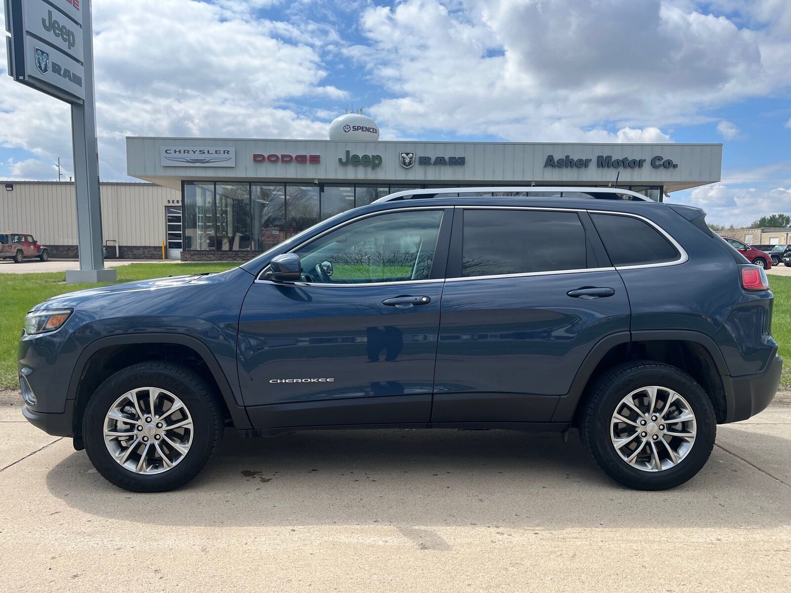 2021 JEEP Cherokee