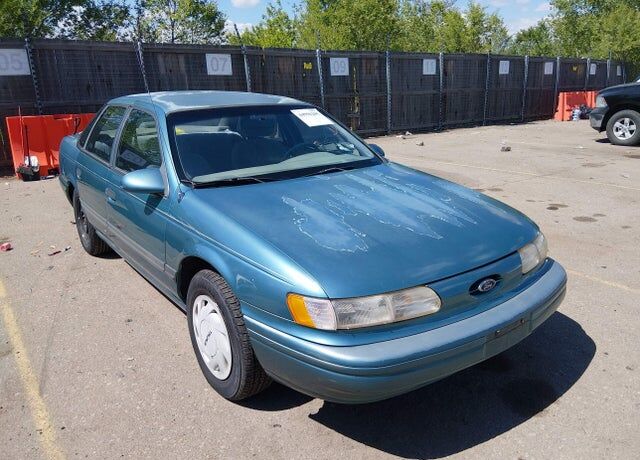 1993 FORD Taurus