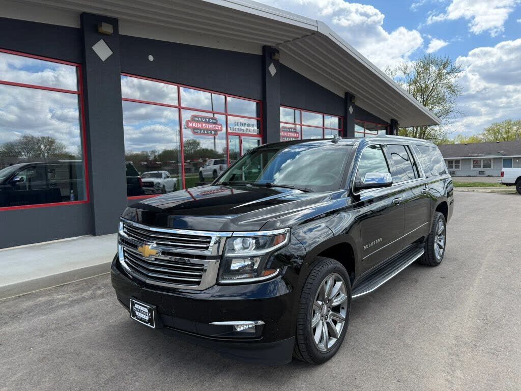 2016 CHEVROLET Suburban