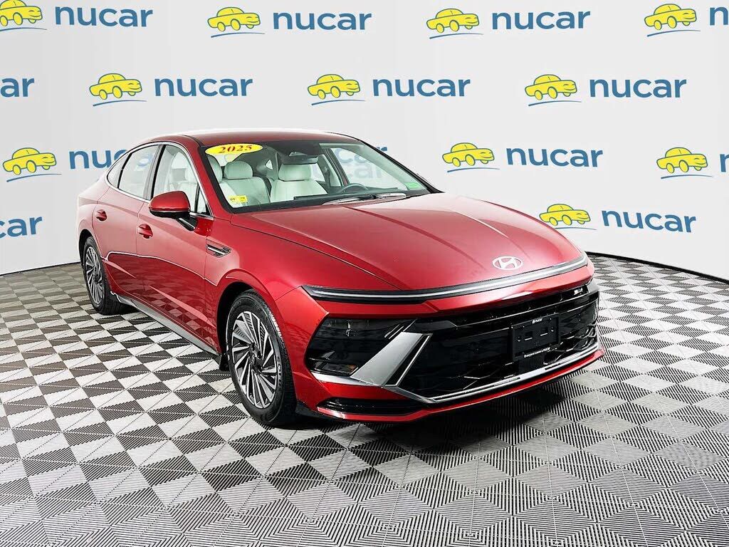 2025 HYUNDAI Sonata