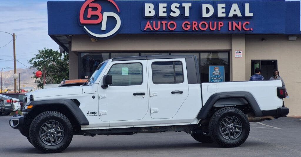 2025 JEEP Gladiator