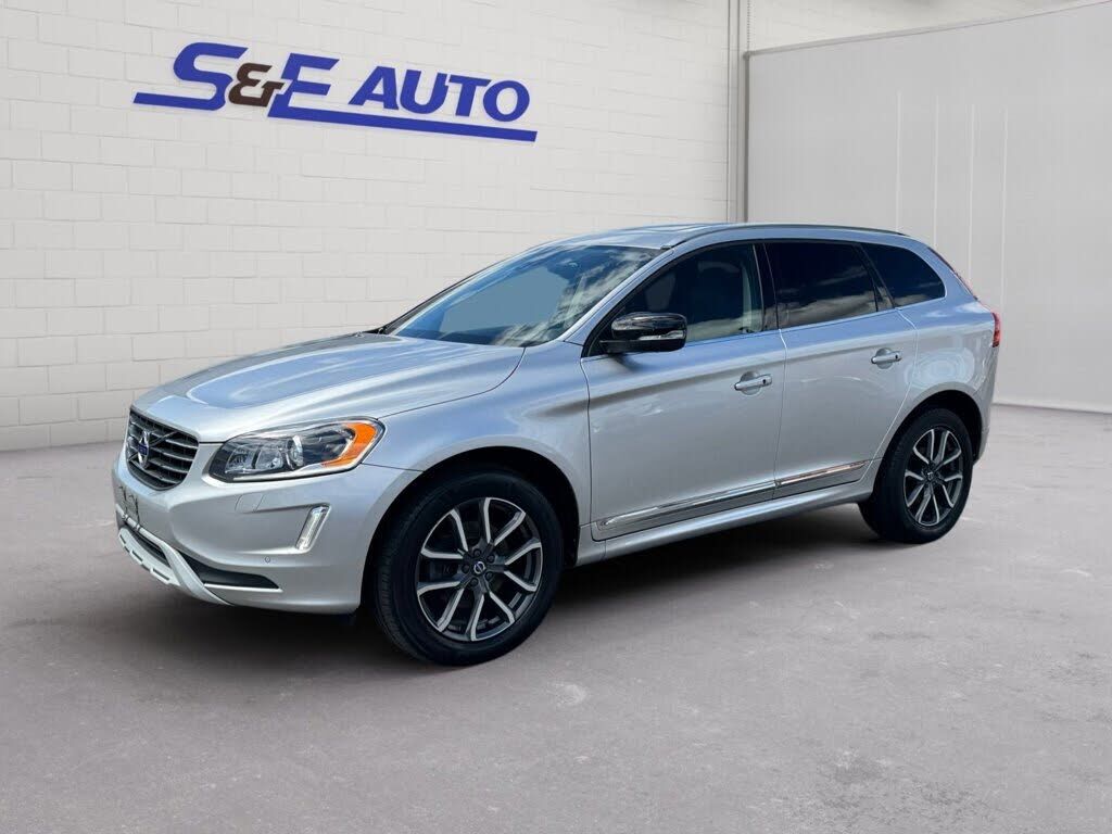 2017 VOLVO XC60