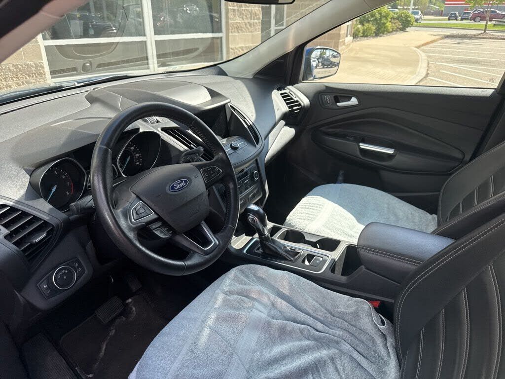 2019 FORD Escape