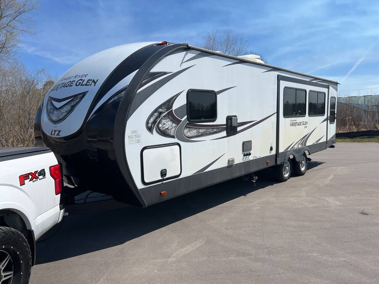 2019 FOREST RIVER Wildwood Laminated Towables