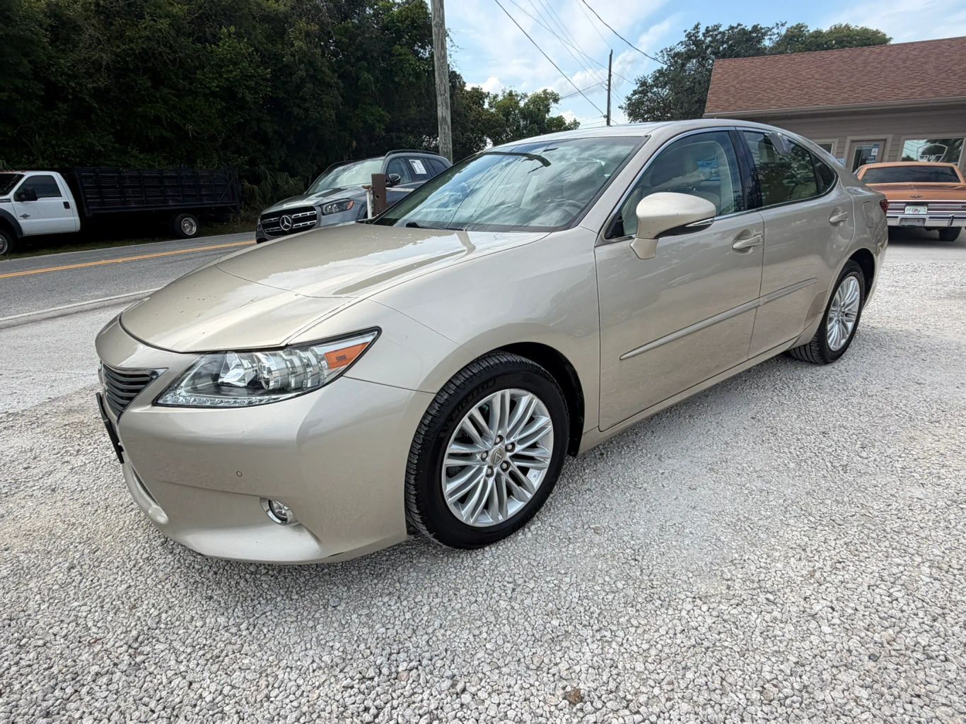 2014 LEXUS ES
