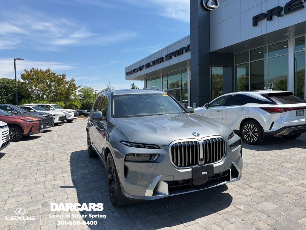 2025 BMW X7