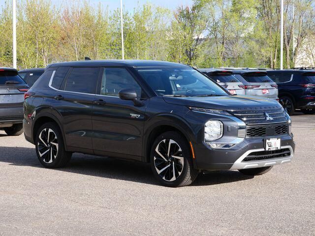 2025 MITSUBISHI Outlander