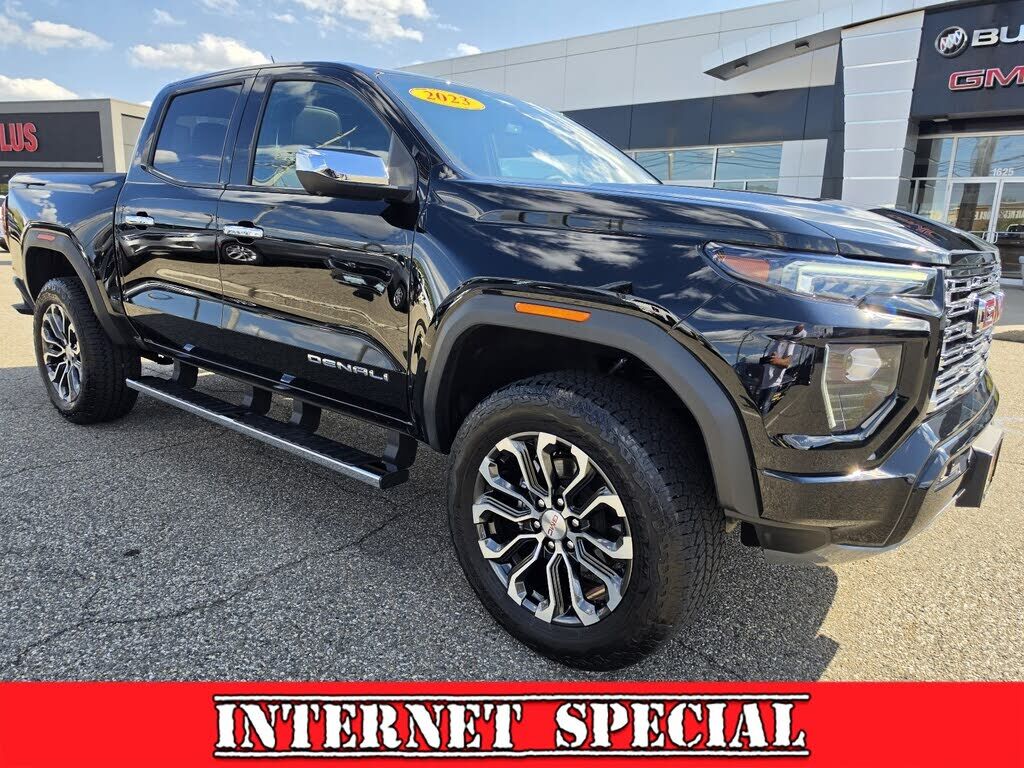 2023 GMC Canyon