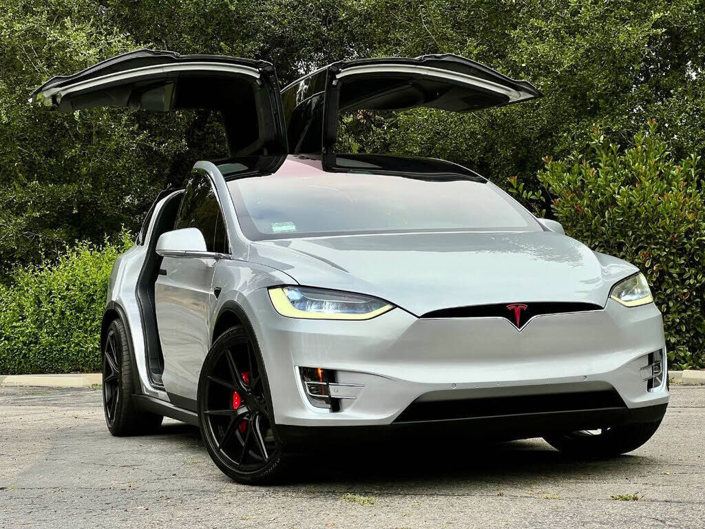 2018 TESLA Model X