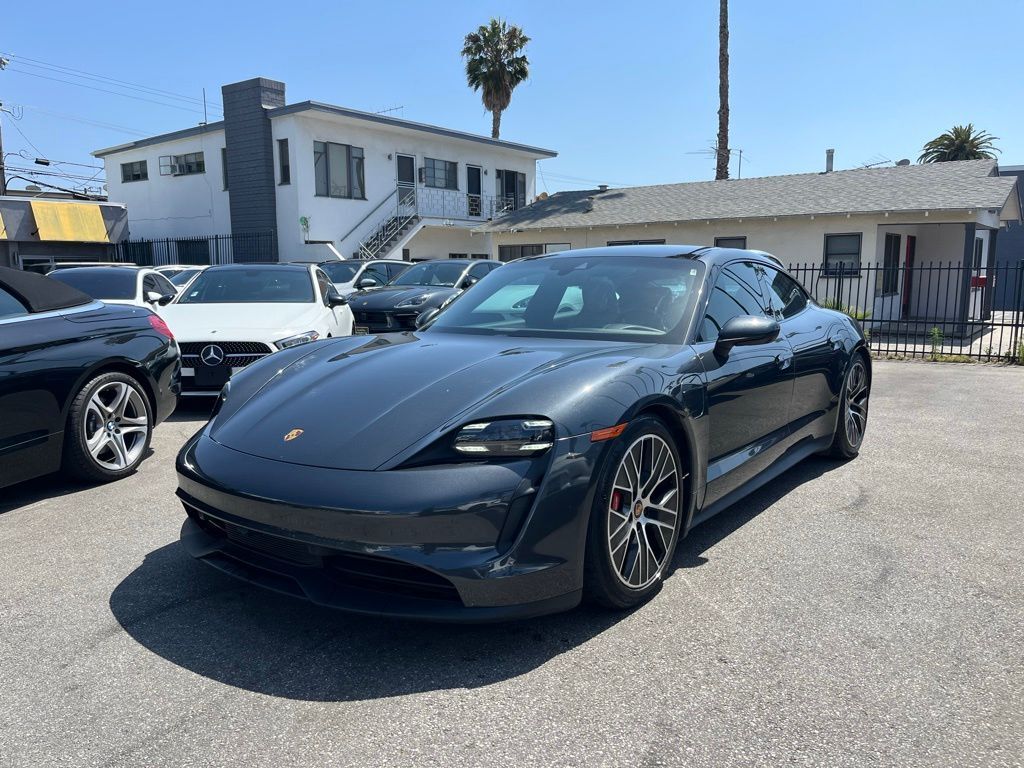 2021 PORSCHE Taycan