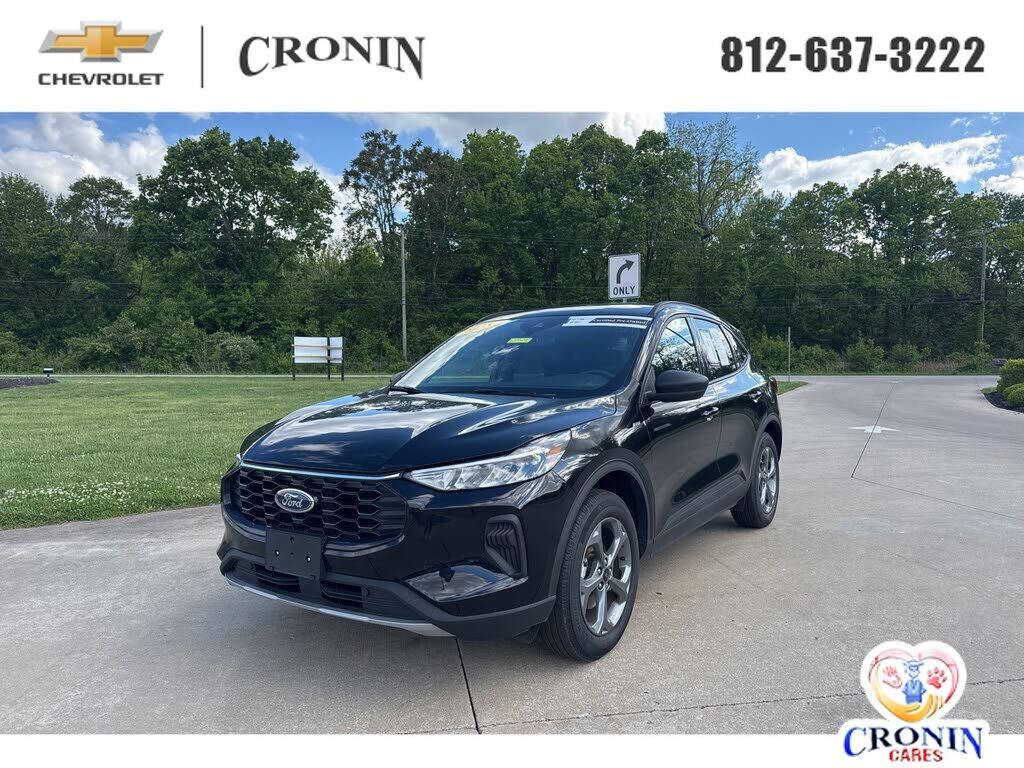 2025 FORD Escape