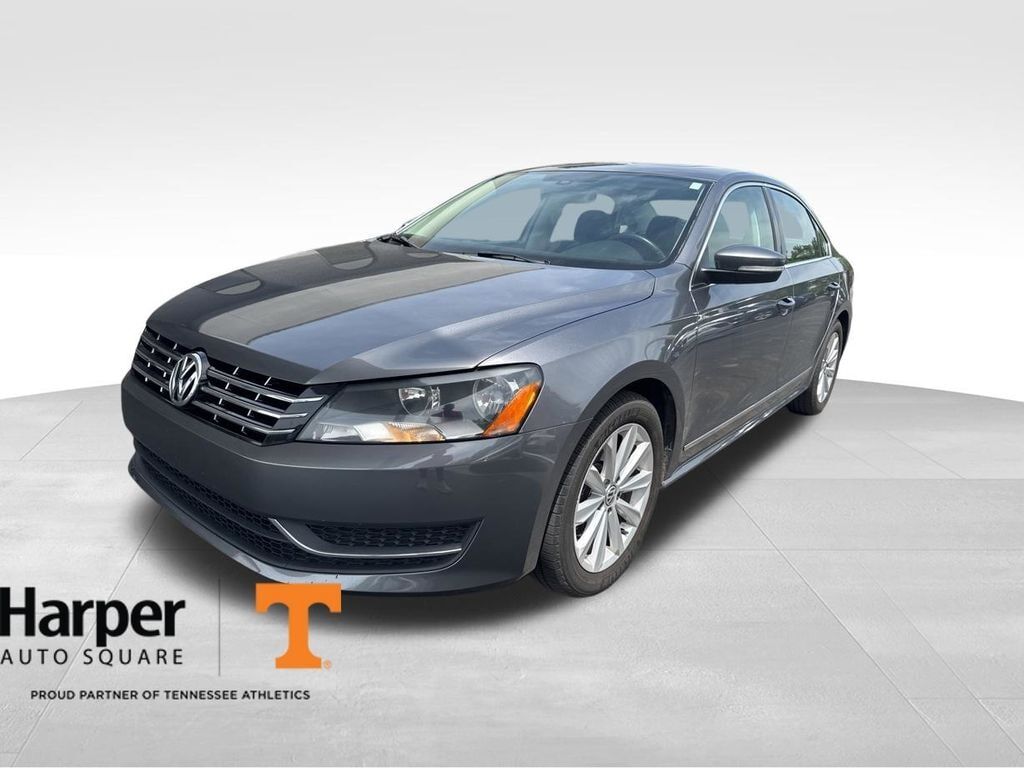 2012 VOLKSWAGEN Passat