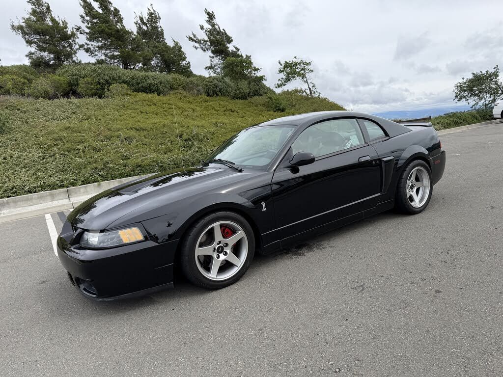 2003 FORD Mustang