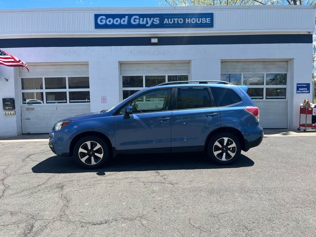 2017 SUBARU Forester