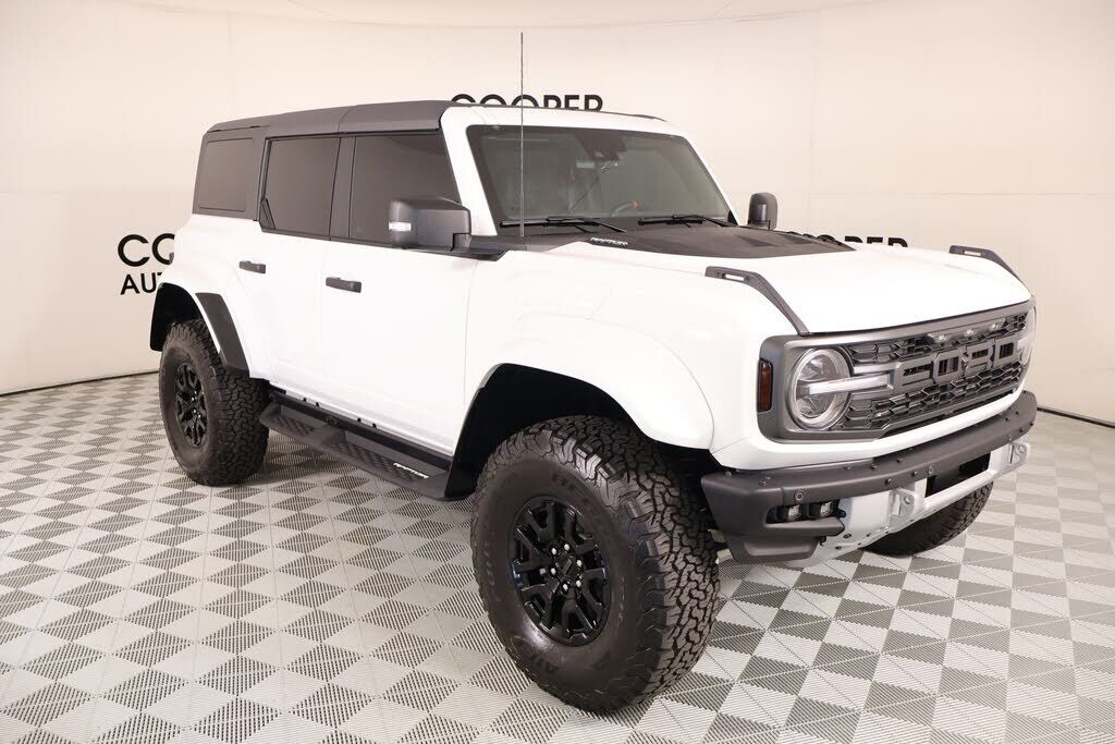 2024 FORD Bronco