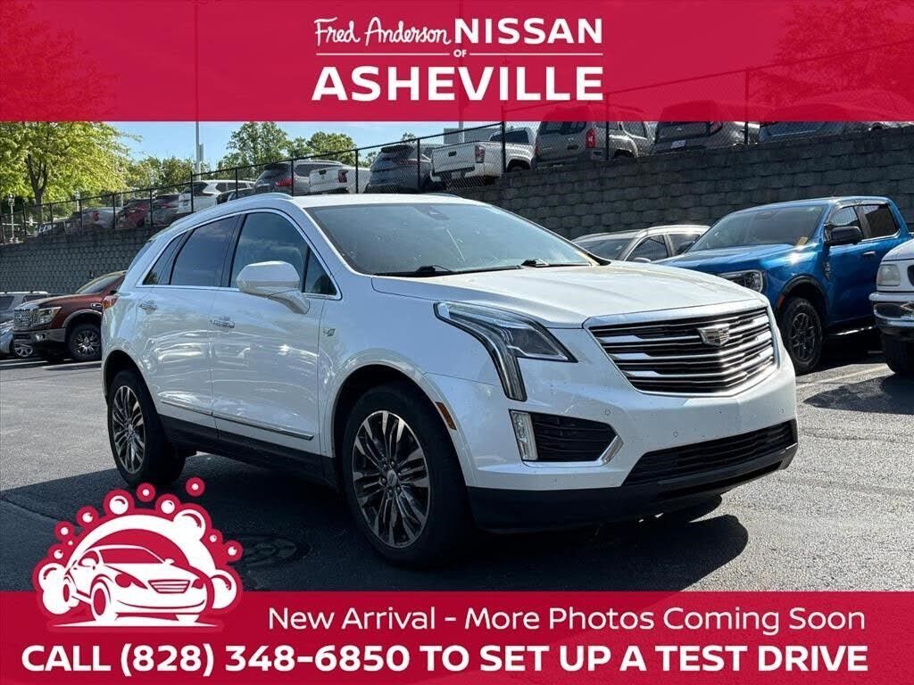 2017 CADILLAC XT5