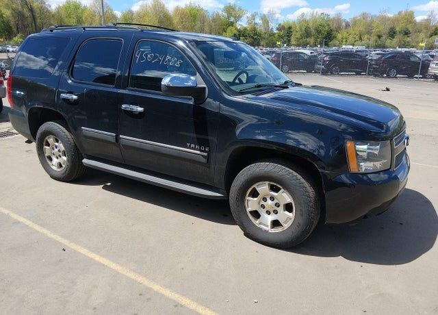 2013 CHEVROLET Tahoe