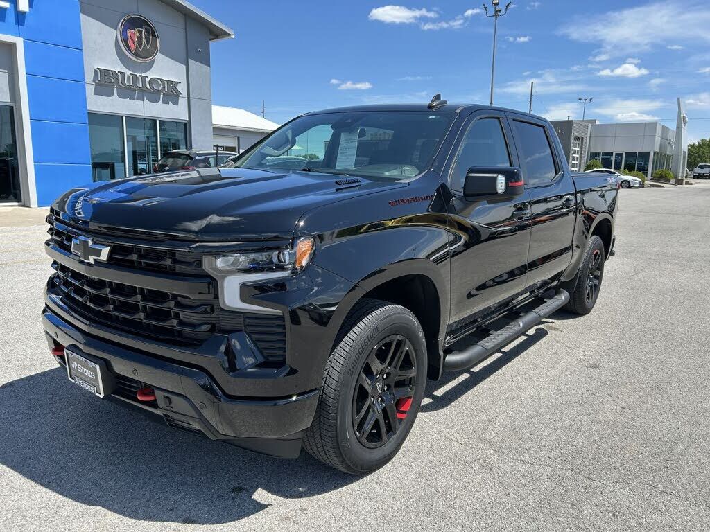 2025 CHEVROLET Silverado