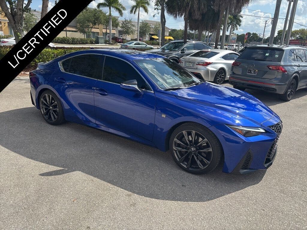 2025 LEXUS IS