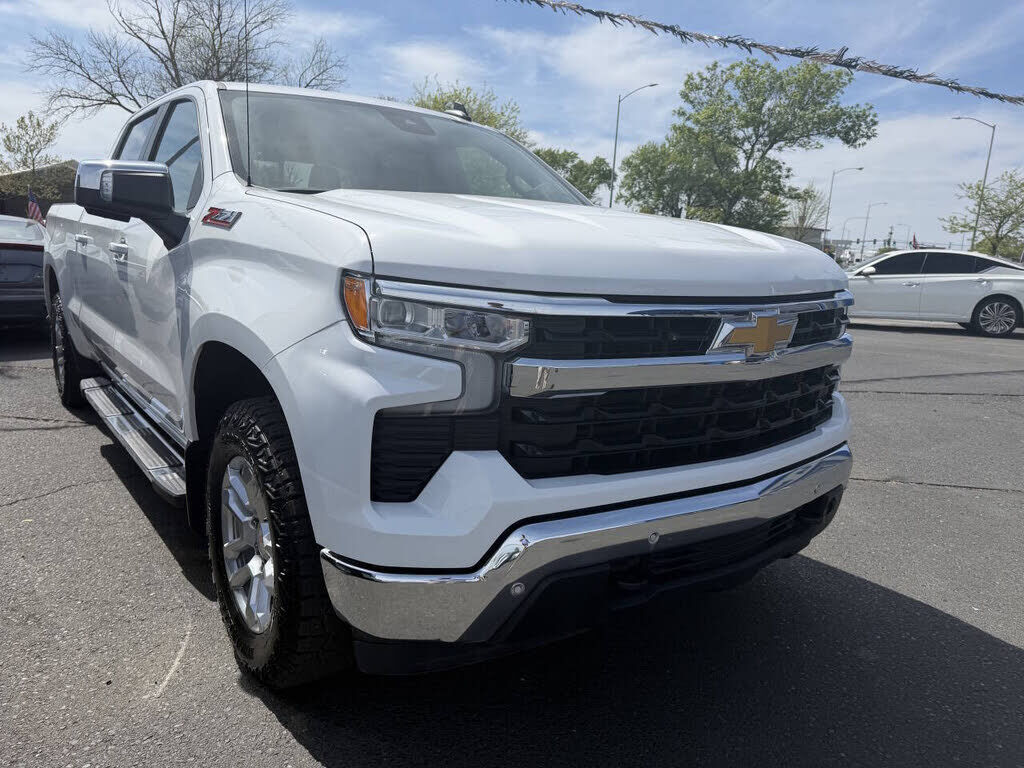 2024 CHEVROLET Silverado