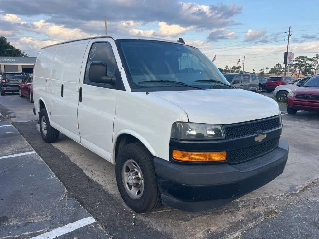 2018 CHEVROLET Express