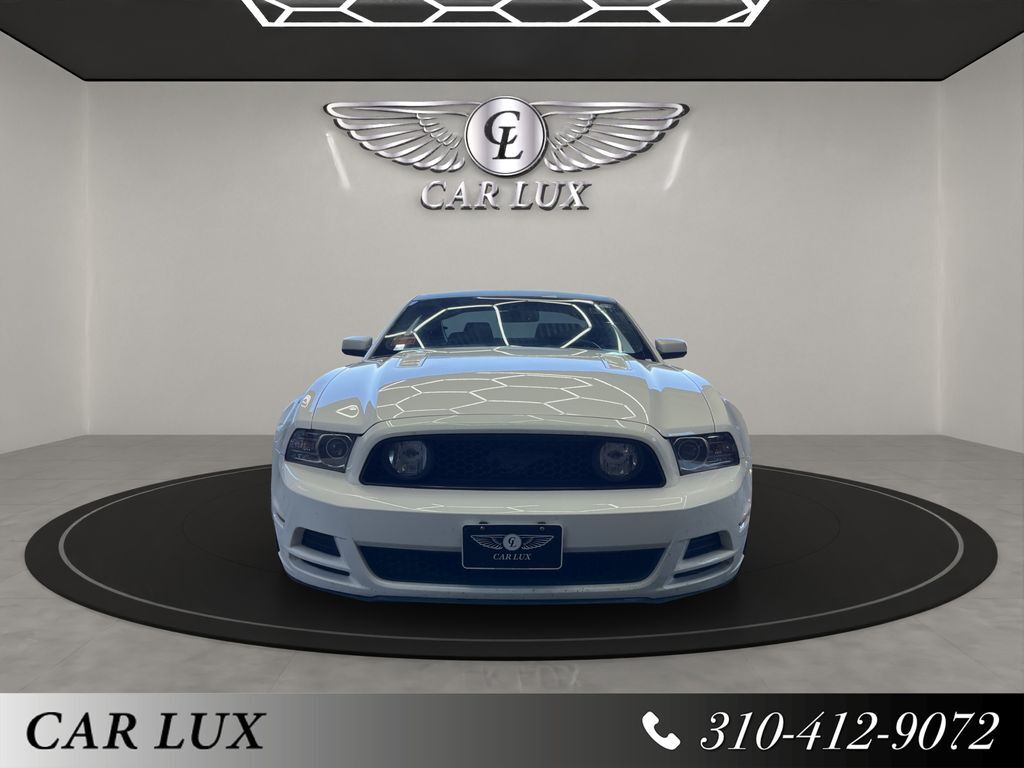 2013 FORD Mustang