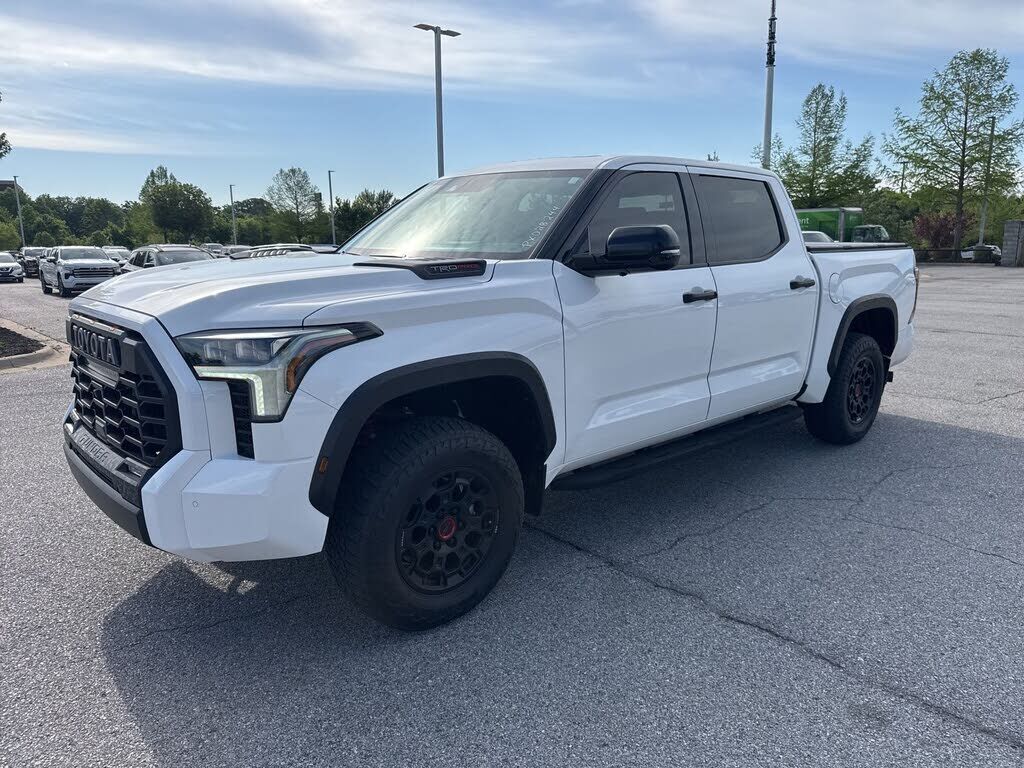 2023 TOYOTA Tundra
