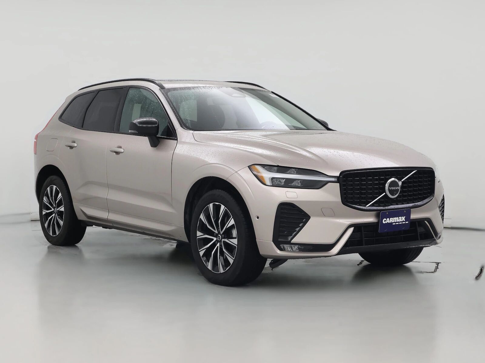 2025 VOLVO XC60