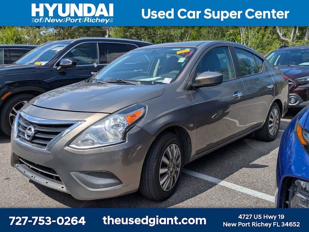 2017 NISSAN Versa