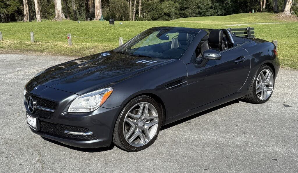 2013 MERCEDES-BENZ SLK-Class