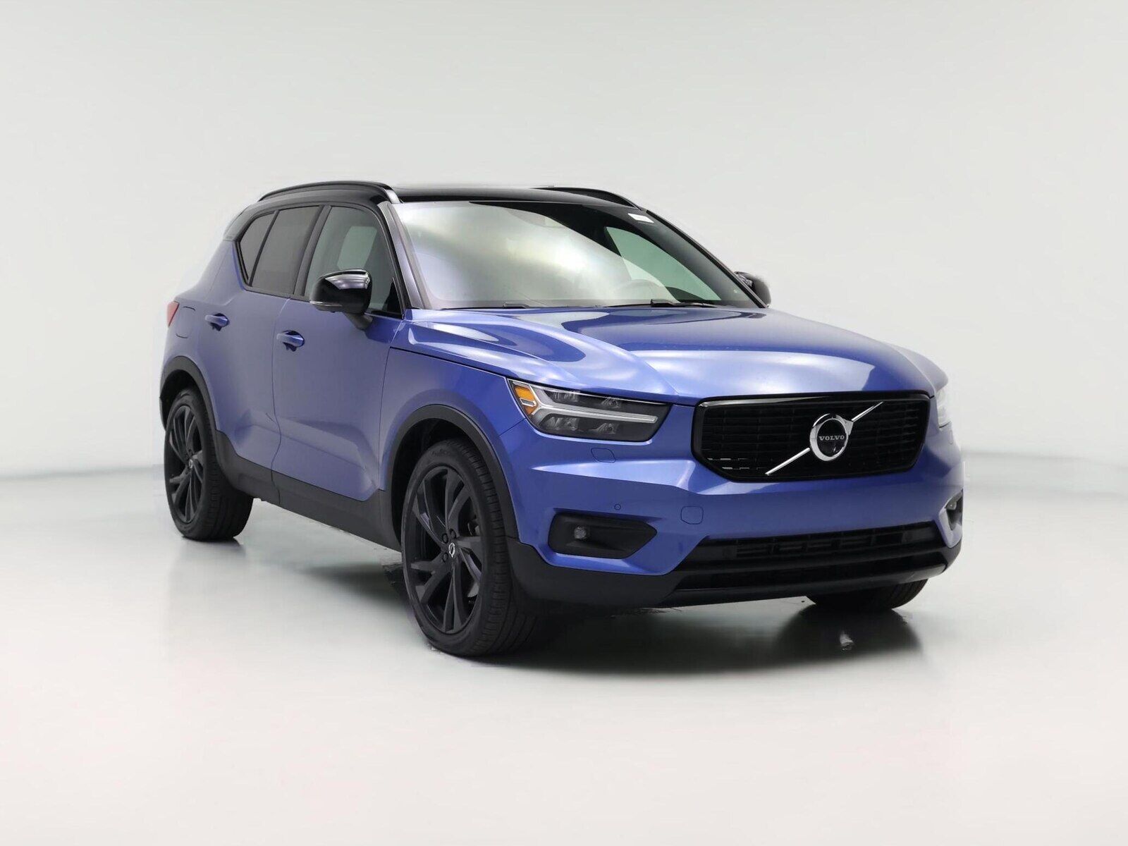 2020 VOLVO XC40