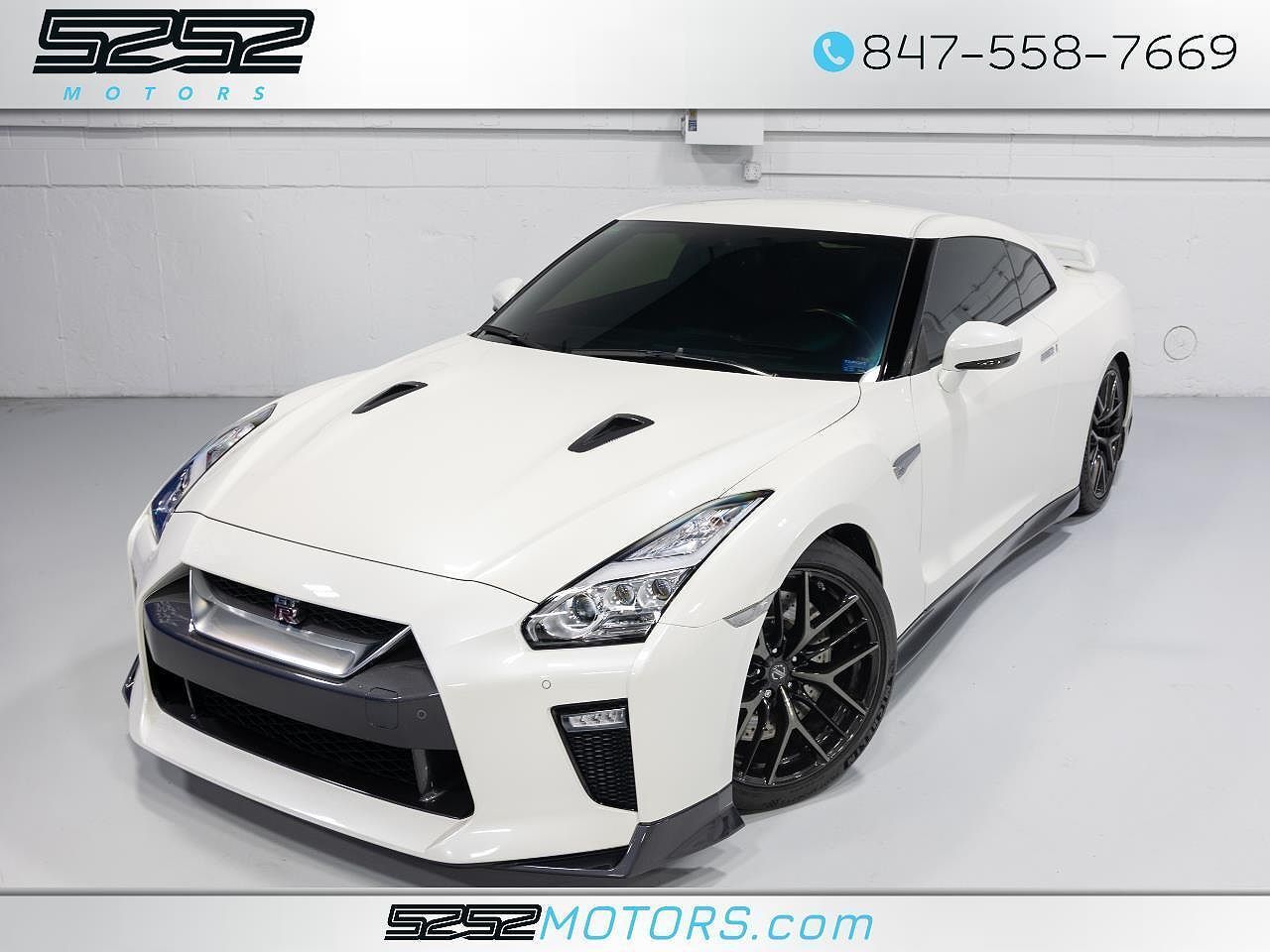 2019 NISSAN GT-R
